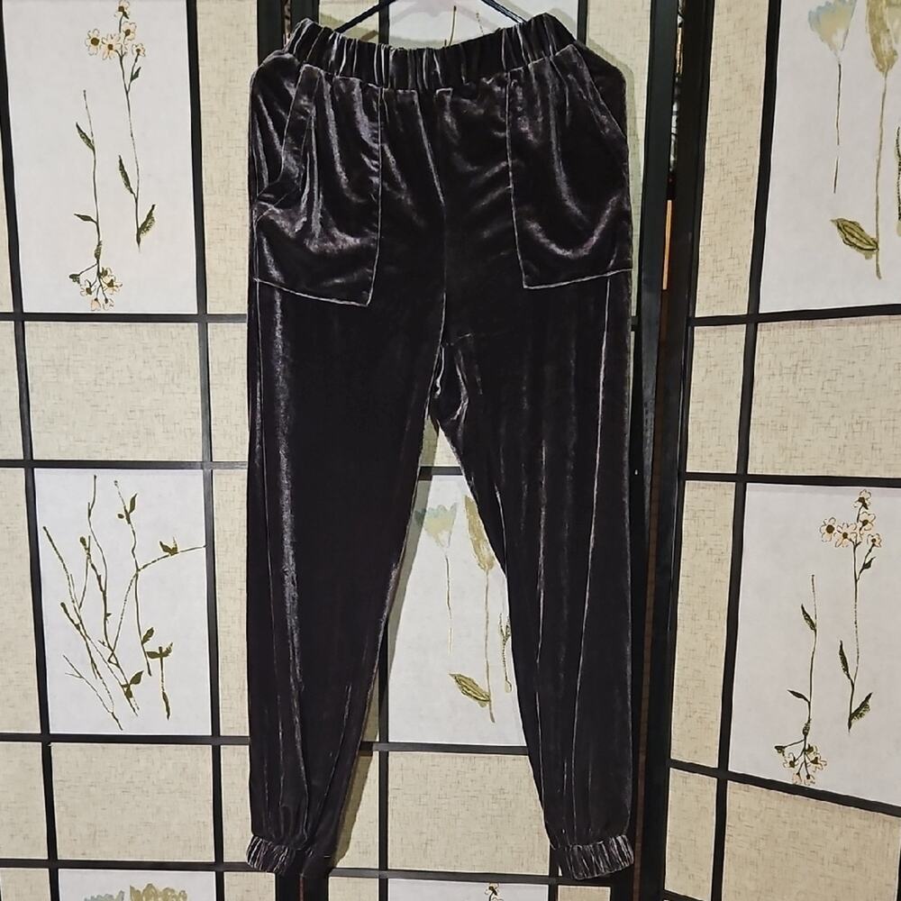 SHEIN Dark Gray Velvet Joggers - Picture 3 of 5